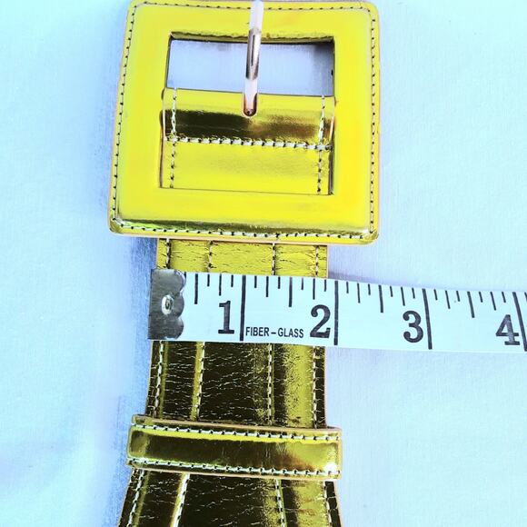 Oscar De La Renta Belt Genuine Patent Leather Golden Wide Width XSmall Waist
